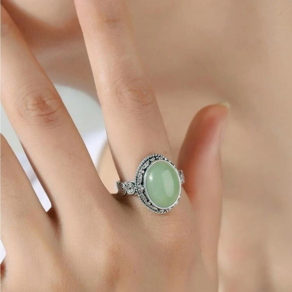 7/$35 OVAL GREEN RING